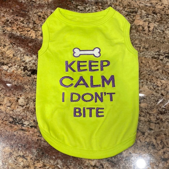 Parisian Pet, unisex trendy pet design clothing, “KEEP CALM I DON’T BITE” 🐾 NWT - Picture 1 of 12